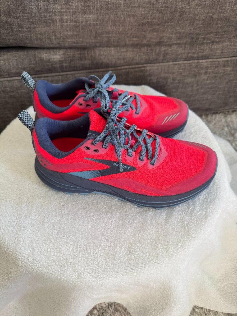 Brand New Brooks Cascadia 16 Trail Running Shoes – Women’s Size 9.5